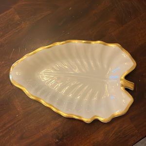 Mann serving dish